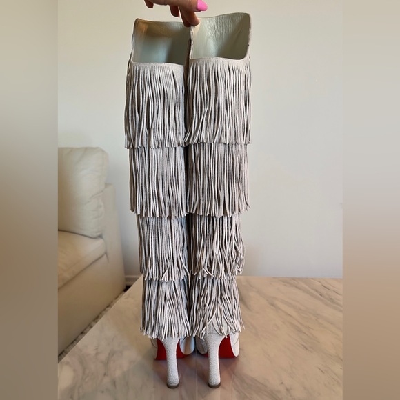 🤍AUTHENTIC CHRISTIAN LOUBOUTIN LIONNE 100 COSTA DESERT LUNE TALL FRINGE BOOTS🤍 - Picture 5 of 16